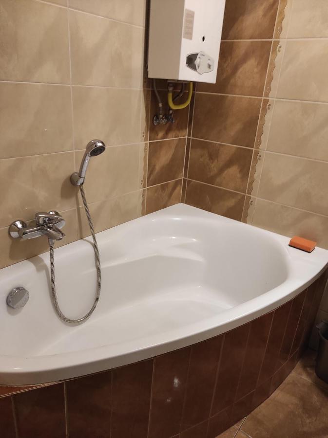 Apartament Strozowska Lägenhet Sanok Exteriör bild